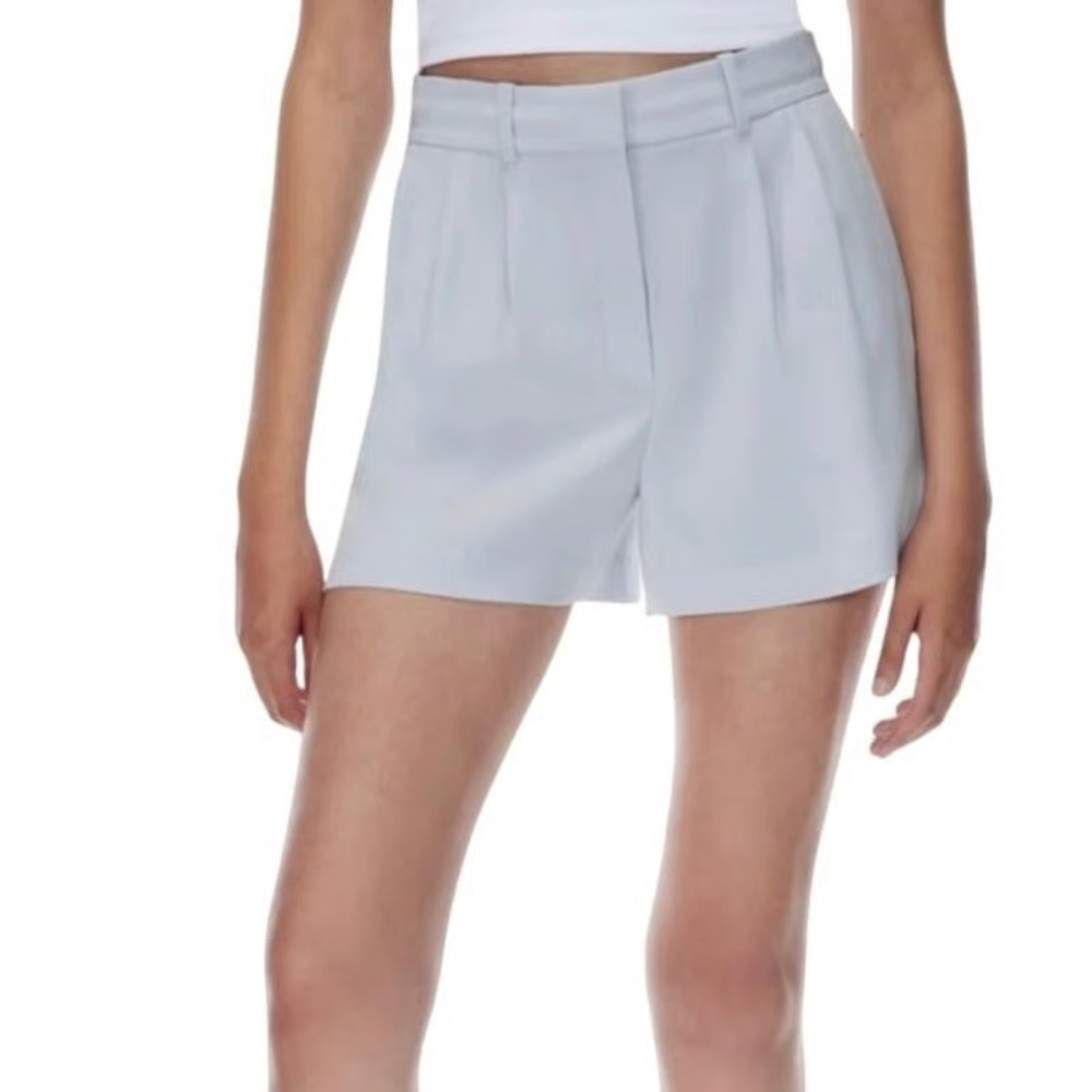 Aritzia Babaton Light Blue Pleated Shorts 3”